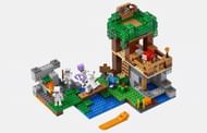 The Skeleton Attack Lego set (Image via LEGO)